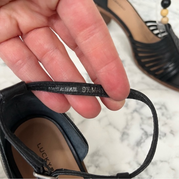 Lucky Brand Women's Sylvesha Beaded T-Strap Sandal Block Heels Black Size 9.5 - Picture 10 of 11